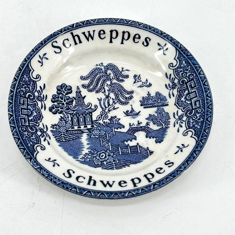 Vintage Schweppes Blue Willow 4.75